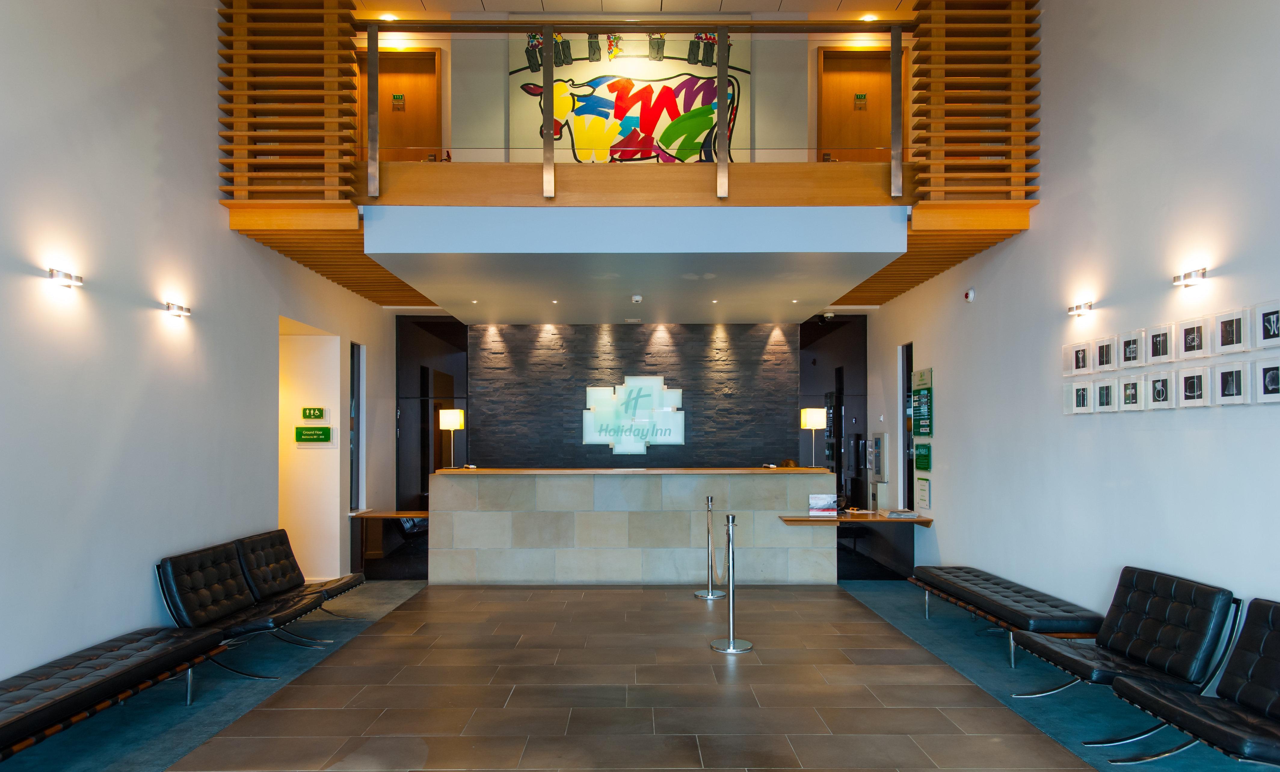 Holiday Inn Salisbury - Stonehenge, An Ihg Hotel Amesbury Εξωτερικό φωτογραφία