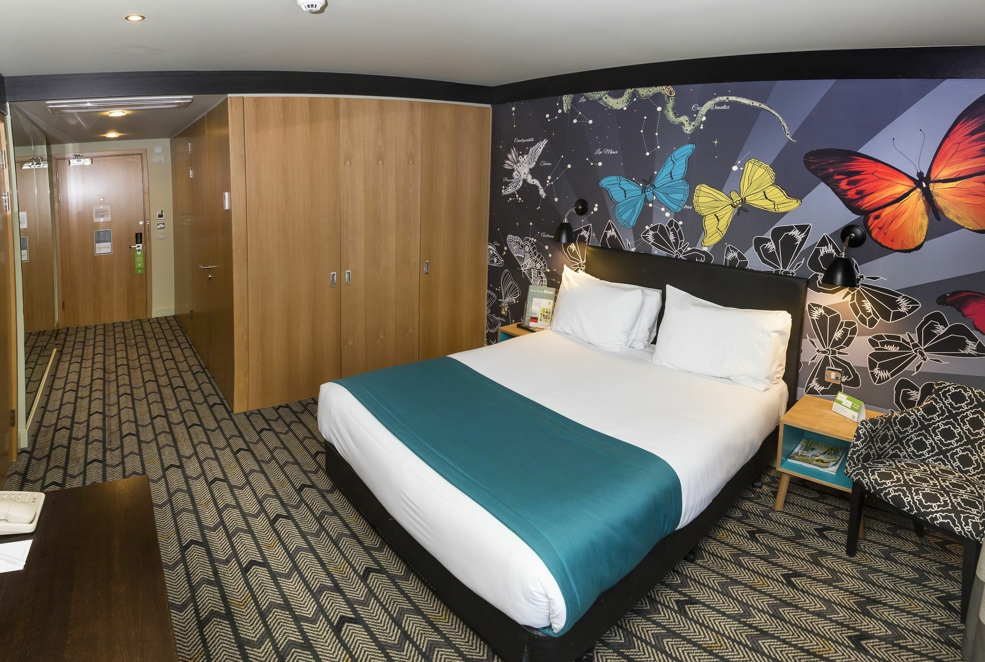 Holiday Inn Salisbury - Stonehenge, An Ihg Hotel Amesbury Εξωτερικό φωτογραφία